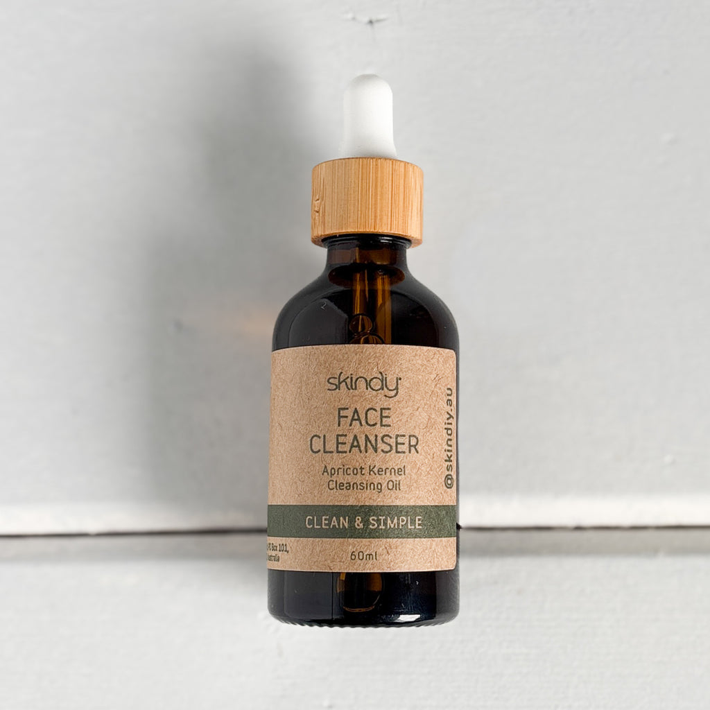 CLEAN & SIMPLE Face Cleanser